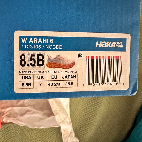 Arahi 6 Hoka everyday running shoe 1123195 - Picture 3 of 10